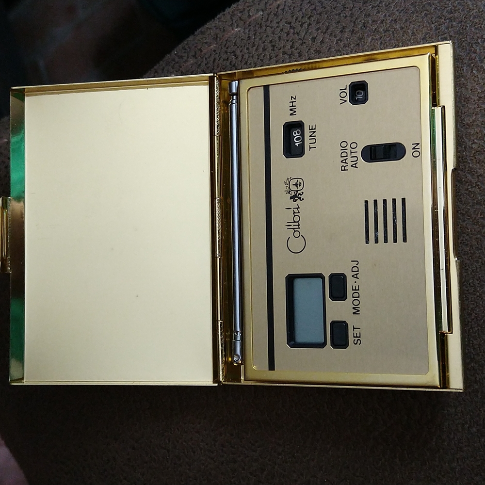 Colibri Travel Radio Alarm